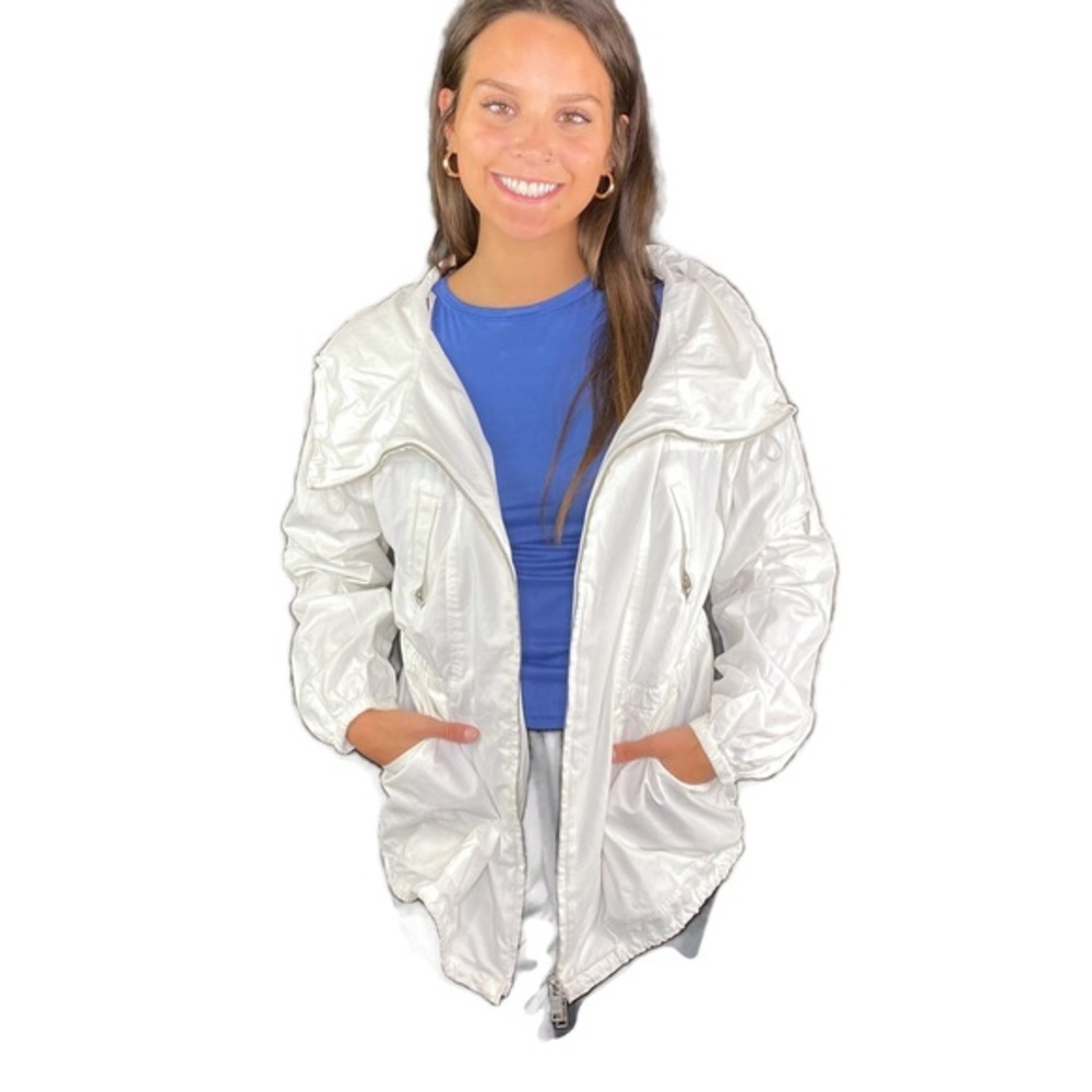 DKNYC White Light Weight Zipper Jacket Medium